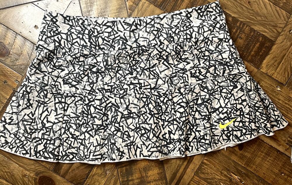 Nike Victory Printed Tennis Skirt S Dri-FIT Scribble Geometric Skort 641655